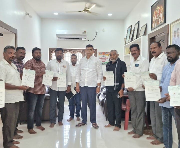 పేదలకు అండగా సీఎం సహాయనిధి - Udayam