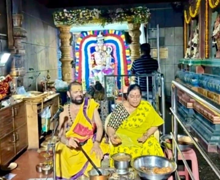 లంబోదర గణపతి అవతారంలో మరకత గణపతి - Udayam