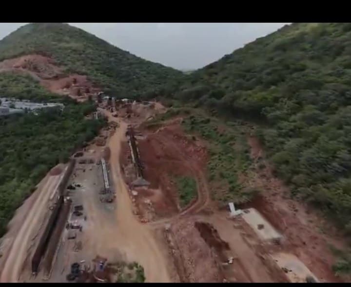 ఈ-13 రోడ్డు విస్తరణ పనులు ముమ్మరం - Udayam