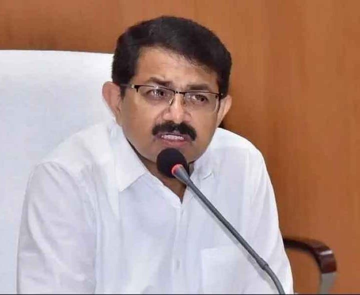 11 వేదికలలో విజయనగరం ఉత్సవాలు - Udayam