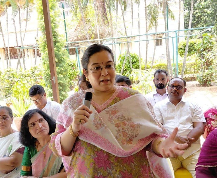ఎమ్మెల్యే నేటి పర్యటన వివరాలు - Udayam