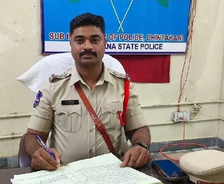 17 మంది మహిళలపై కేసు నమోదు - Udayam