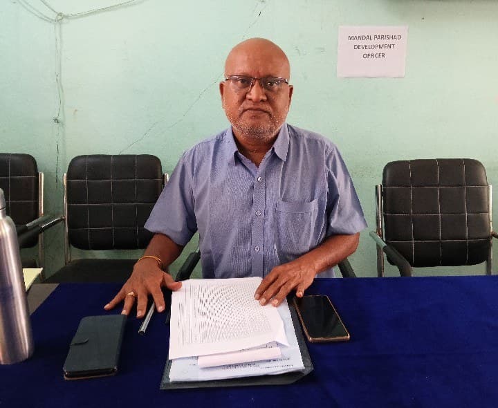 ప్రజావాణికి ఆరు ఫిర్యాదులు - Udayam