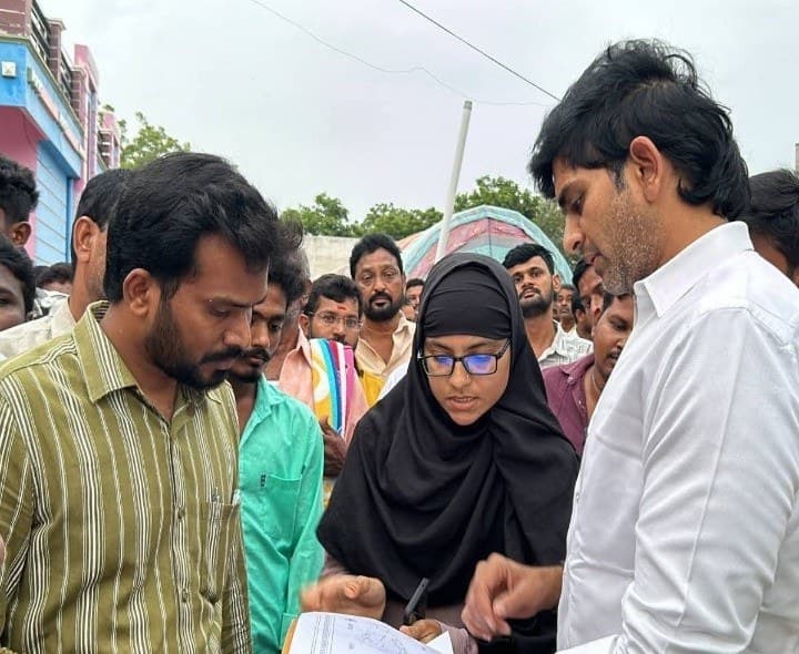 బిందెల కాలనీలో ఎమ్మెల్యే పర్యటన - Udayam