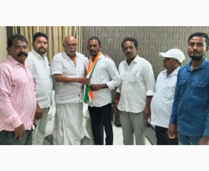 కాంగ్రెస్ లో చేరిన బిజెపి వార్డు సభ్యుడు - Udayam