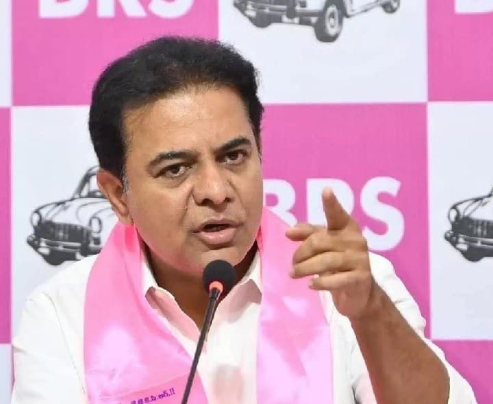 రేవంత్ ప్రసంగానికి తల తోకలేదు కేటీఆర్ - Udayam