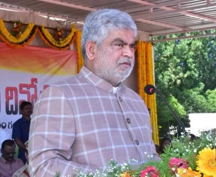 ప్రజా పాలనతో తెలంగాణ అభివృద్ధి - Udayam