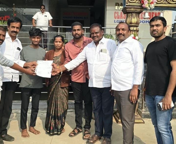 ఆపదలో ఉన్న కుటుంబానికి ఎమ్మెల్సీ నవీన్ రెడ్డి అండ - Udayam