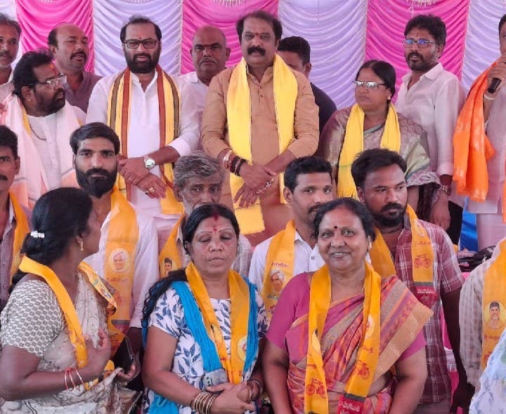 గుంతకల్లు లో వైసీపీకి భారీ షాక్ - Udayam