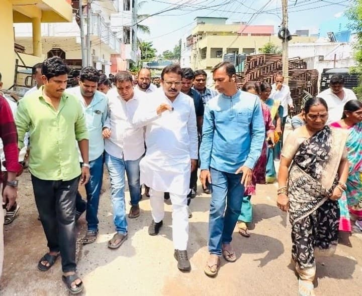 కంటోన్మెంట్ అభివృద్ధికి రూ.338 కోట్ల నిధులు: ఎమ్మెల్యే - Udayam