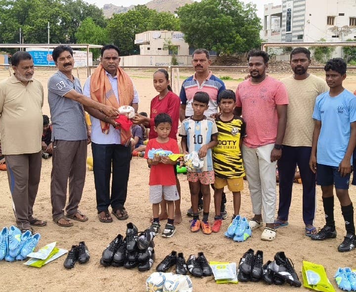 క్రీడలు మానసిక ఉత్సాహాన్ని ఇస్తాయి - Udayam