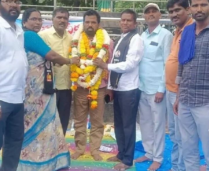 కొంగల వెంకట్ దీక్షకు ఎమ్మార్పీఎస్ మద్దతు - Udayam