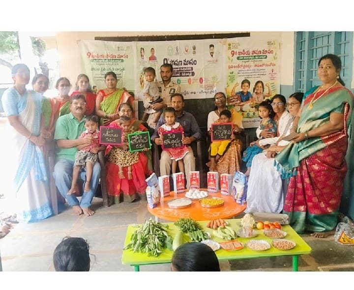 ధరూర్ అంగన్వాడీ కేంద్రంలో ఘనంగా పోషణ మాసం - Udayam