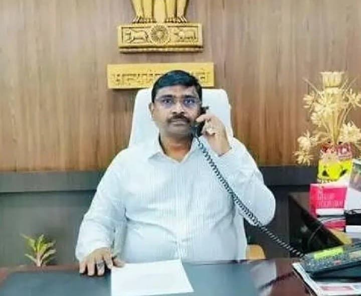 మన్యంలో 13 చెరువులకు అలర్ట్ ప్రకటించిన కలెక్టర్ - Udayam