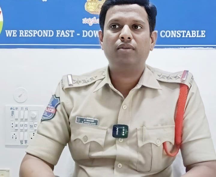 సైబర్ నేరాలపై అప్రమత్తంగా ఉండాలి - Udayam