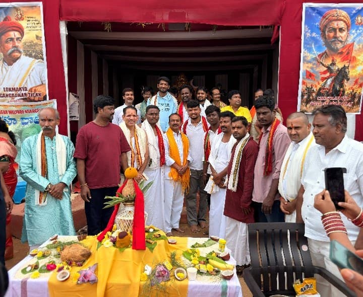 గణేషుడికి ఎంపీ ప్రత్యేక పూజలు - Udayam