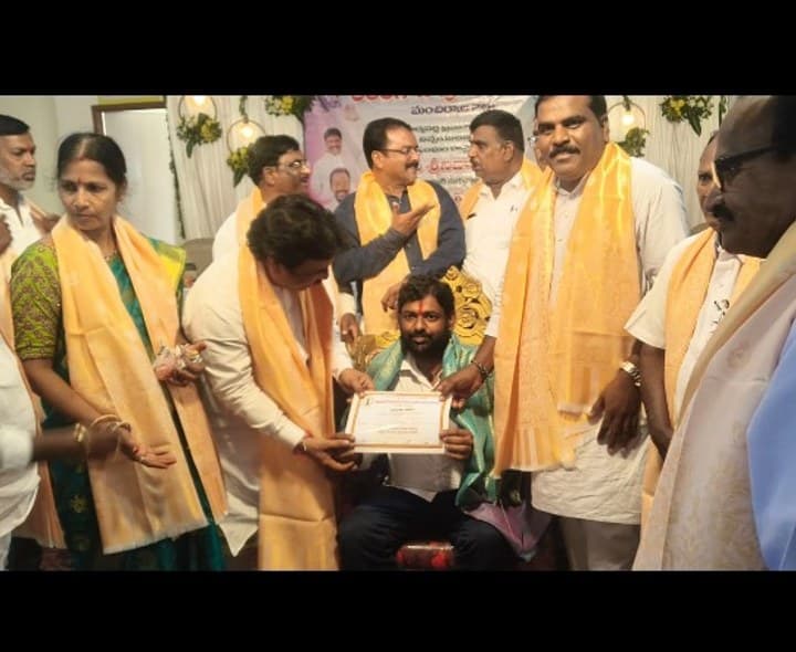 జిల్లా సంయుక్త కార్యదర్శిగా రవి - Udayam