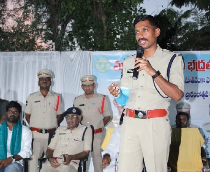 పచ్చలనడుకుడలో 16 సీసీ కెమెరాలు ప్రారంభం - Udayam
